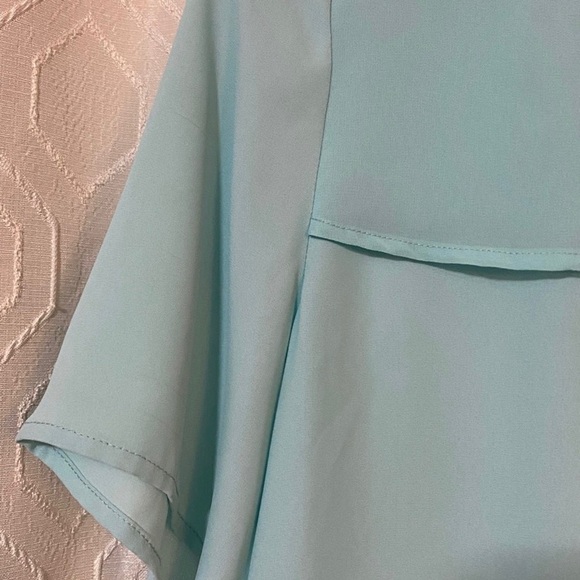 Mint green BCBGeneration blouse - Picture 4 of 11